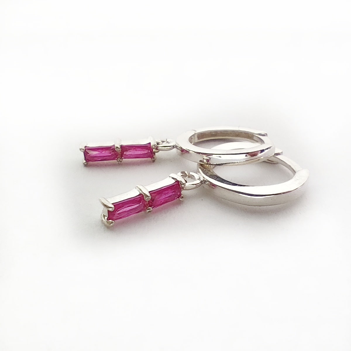 PENDIENTE ARO CIRCONITAS CHARM