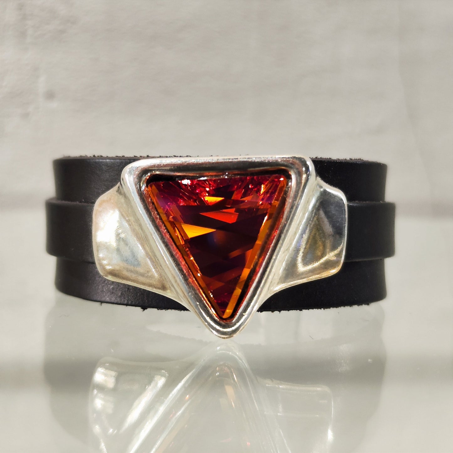 Pulsera cuero swarovski