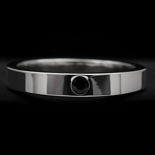 Anillo espinela negra de plata para hombre de estilo moderno minimalista