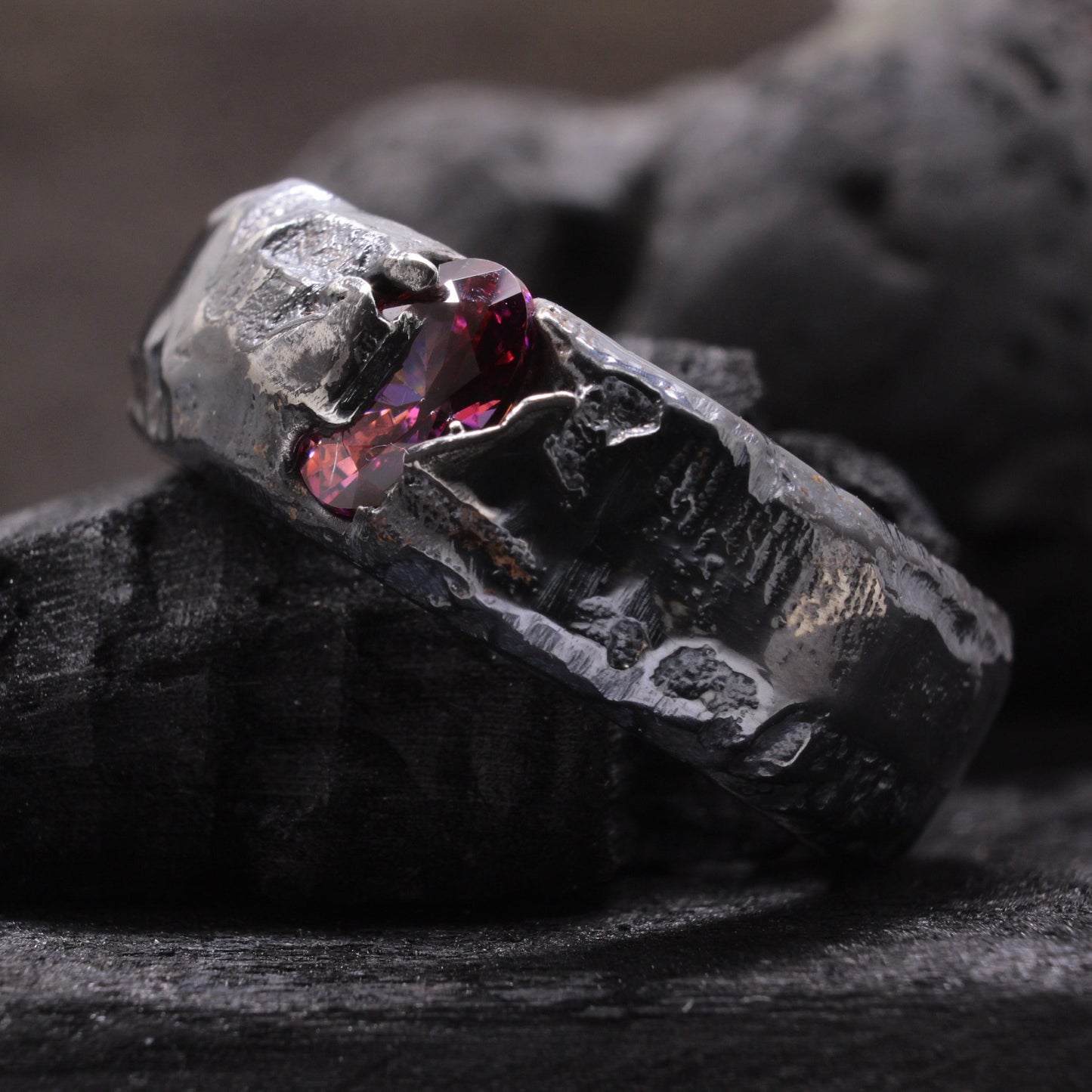 Anillo para hombre de plata con circonita