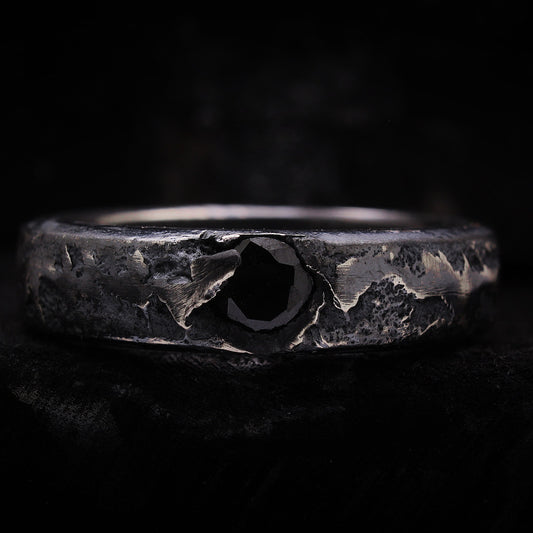ANILLO CON CIRCONITA NEGRA: modelo POLIFEMO