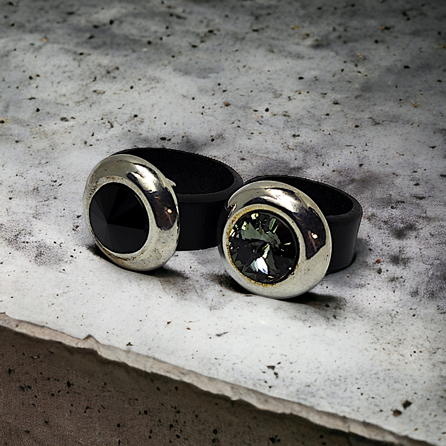 anillo de cuero