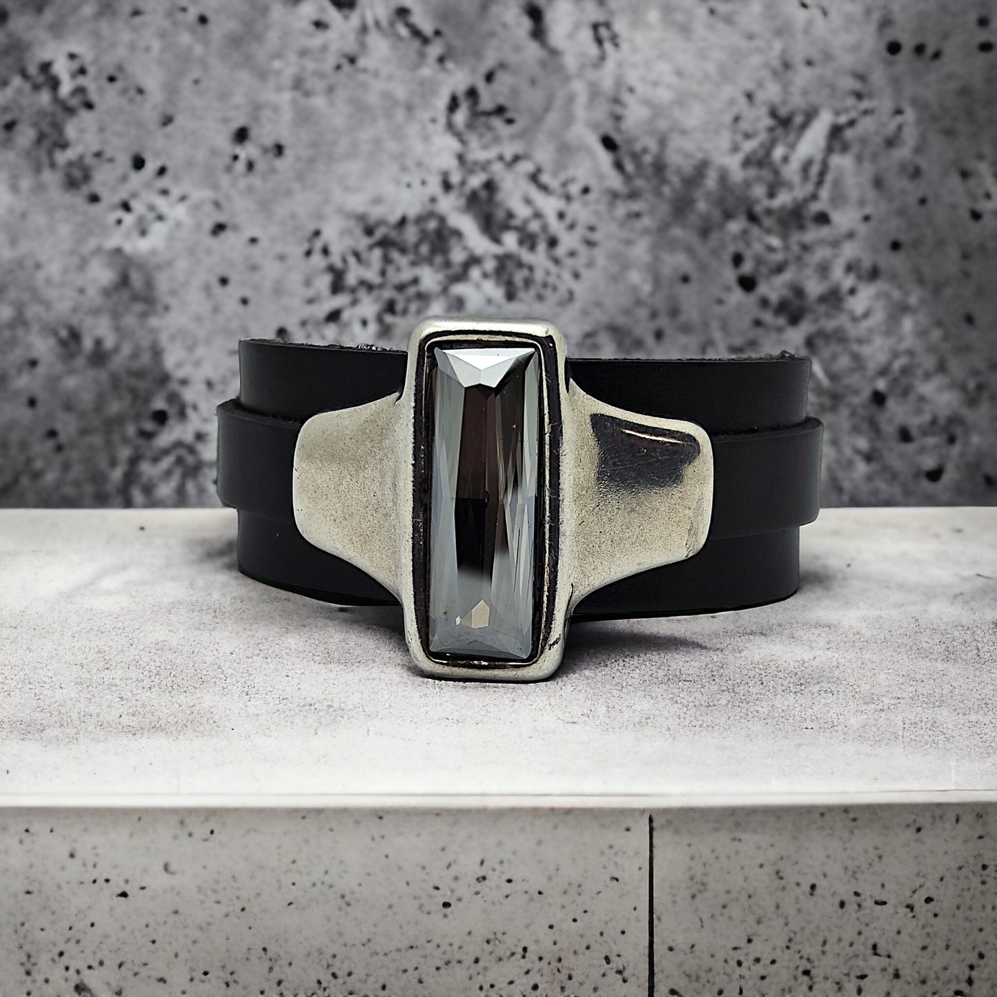 BRAZALETE CUERO RECTANGULO
