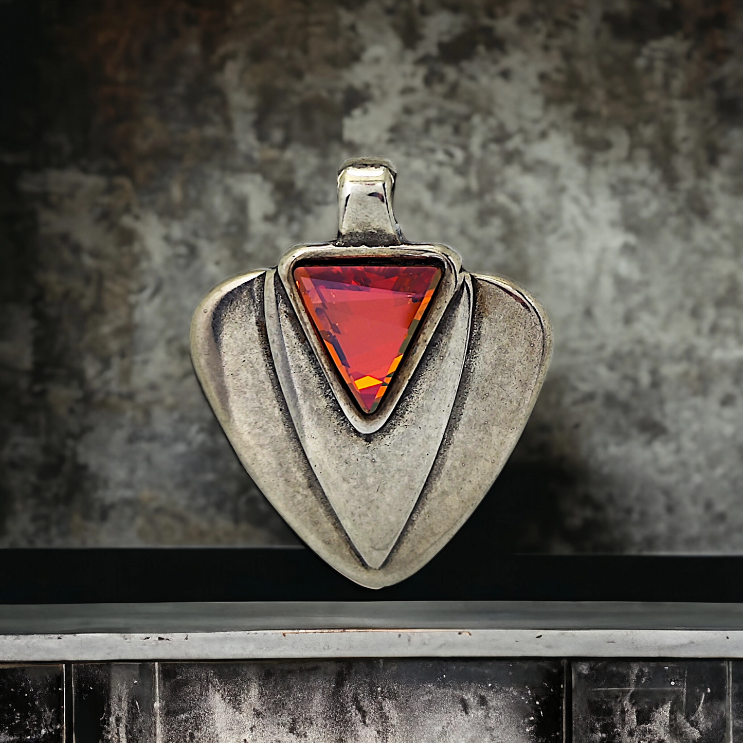 COLGANTE TRIANGULAR