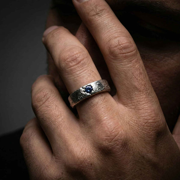 ANILLO CON CIRCONITA AZUL