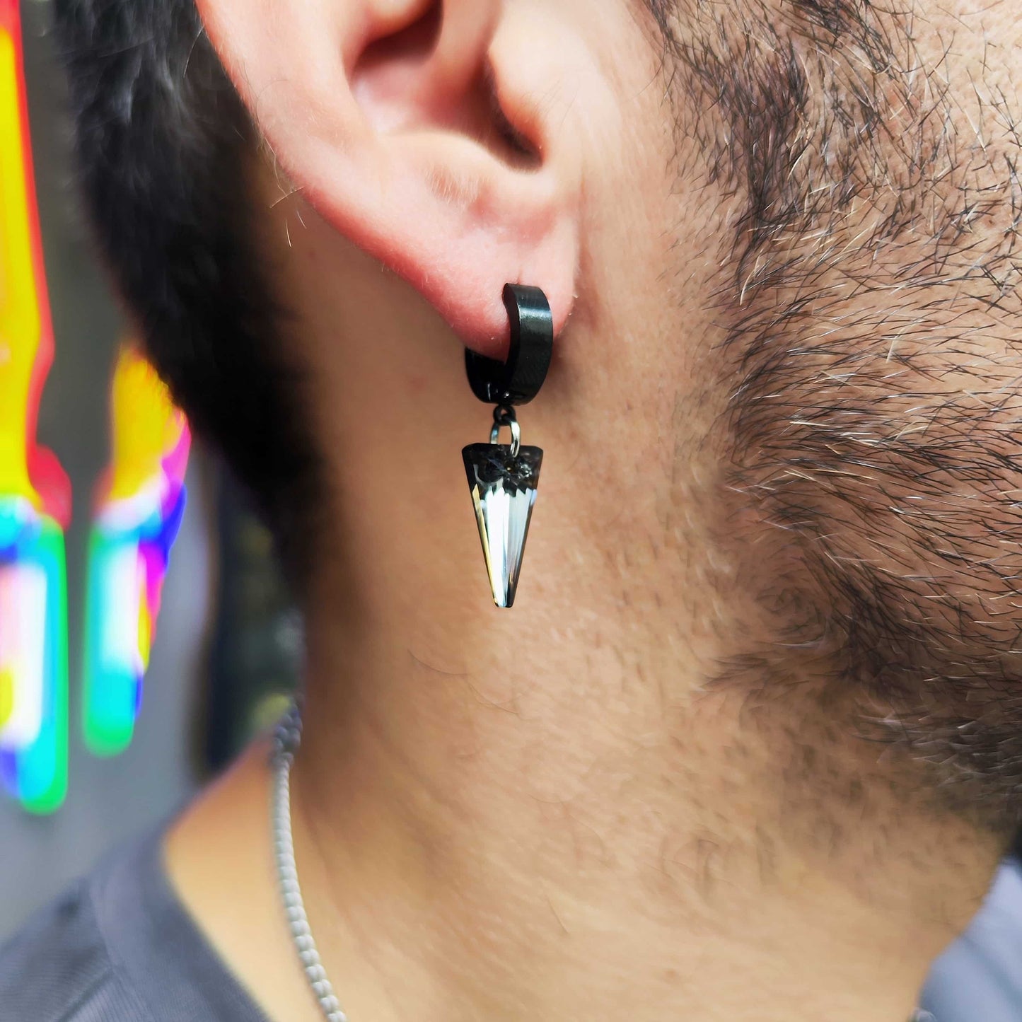 pendientes acero inoxidable negro hombre, pendiente de acero para hombre, pendiente swaroski