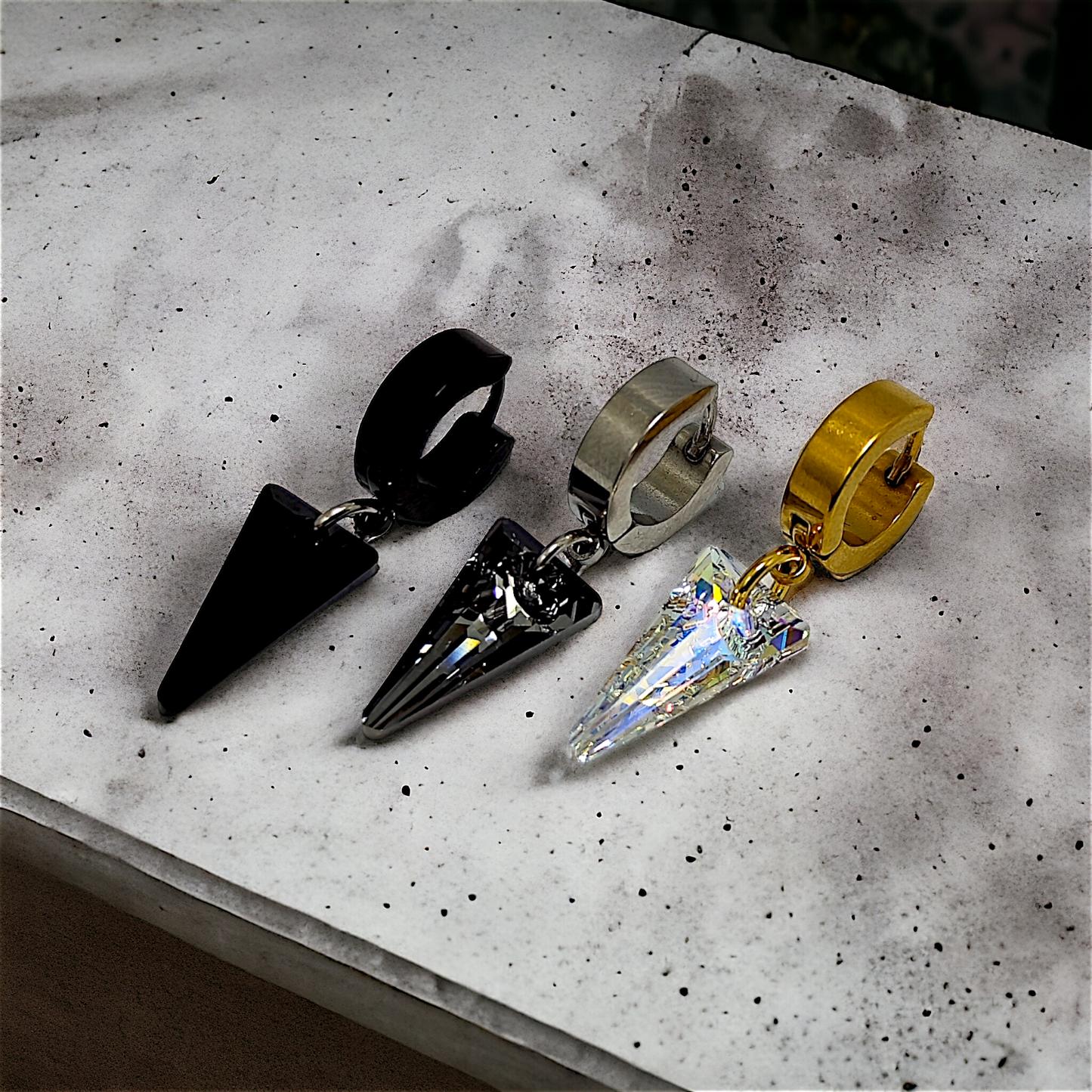 pendientes acero hombre, pendiente de acero para hombre, pendiente swaroski