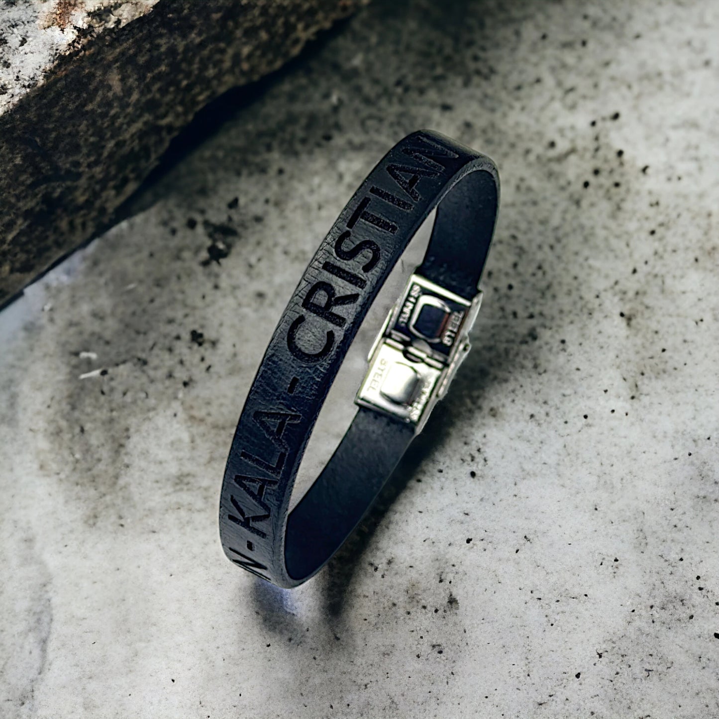 pulsera cuero grabada, pulsera cuero personalizada, pulsera de cuero hombre personalizada