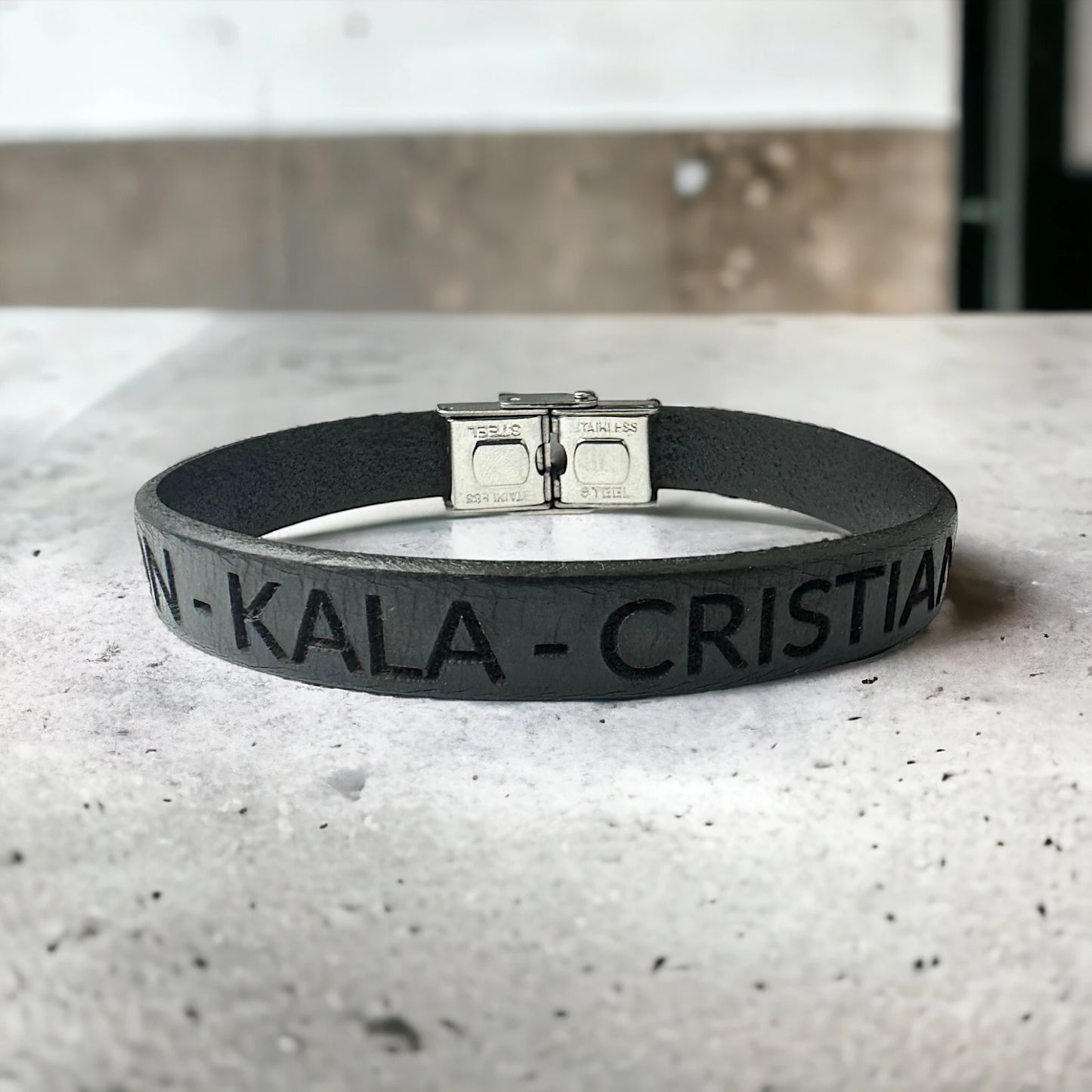 pulsera cuero grabada, pulsera cuero personalizada, pulsera de cuero hombre personalizada