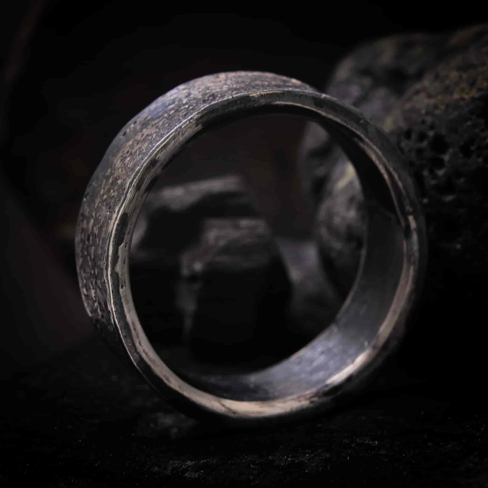 Anillo de plata para hombre artesanal