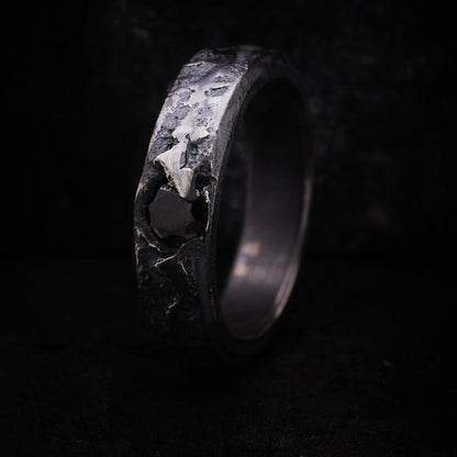 ANILLO CON CIRCONITA NEGRA: modelo POLIFEMO
