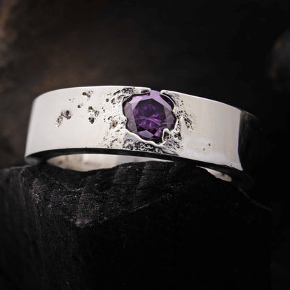 Anillo con circonita morada de plata de ley reciclada, anillo hecho a mano 
